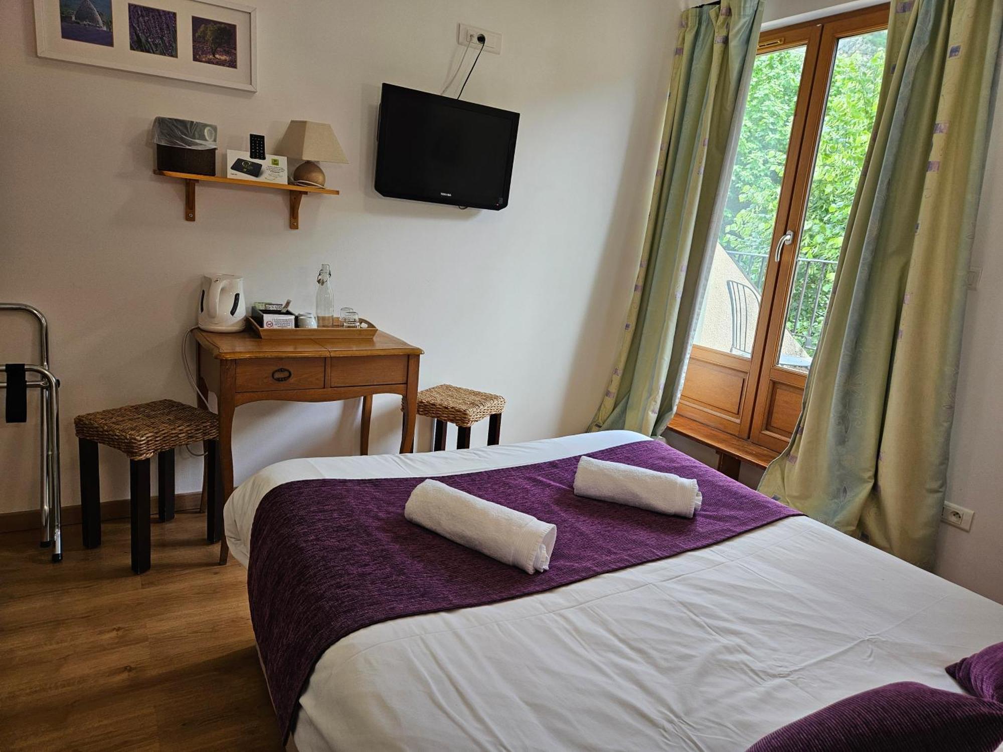 Hotel Le Mont Barral Creyers Zewnętrze zdjęcie