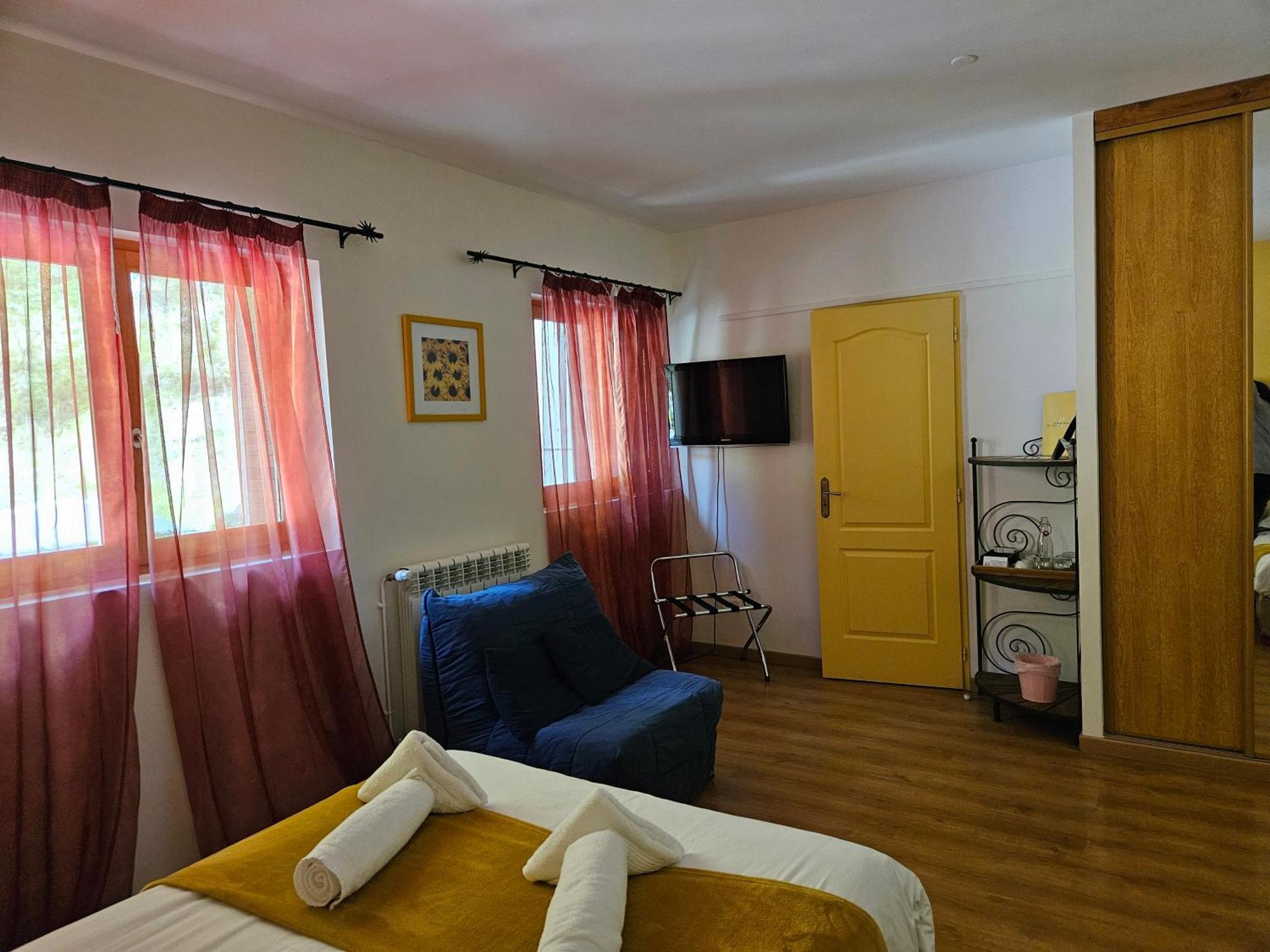 Hotel Le Mont Barral Creyers Zewnętrze zdjęcie