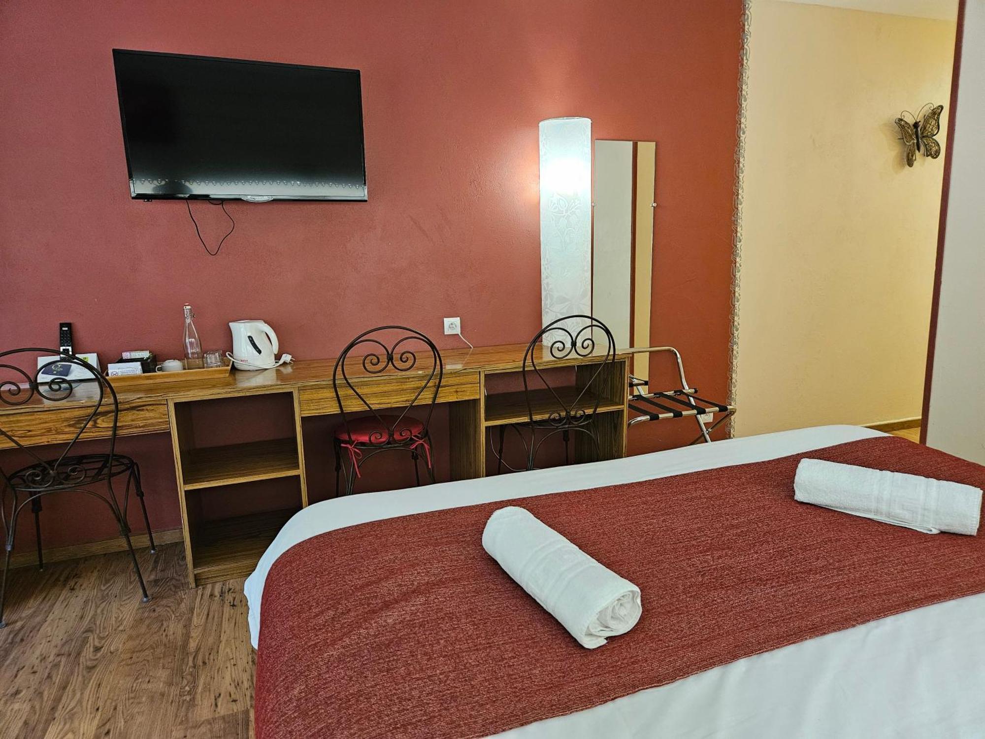 Hotel Le Mont Barral Creyers Zewnętrze zdjęcie